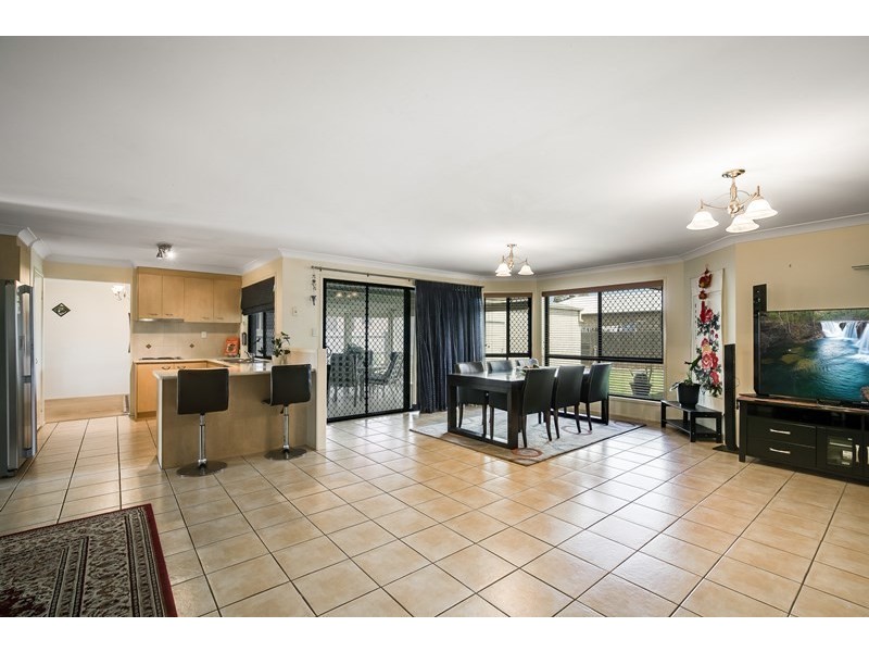 8 Lavarack Street, Darling Heights QLD 4350