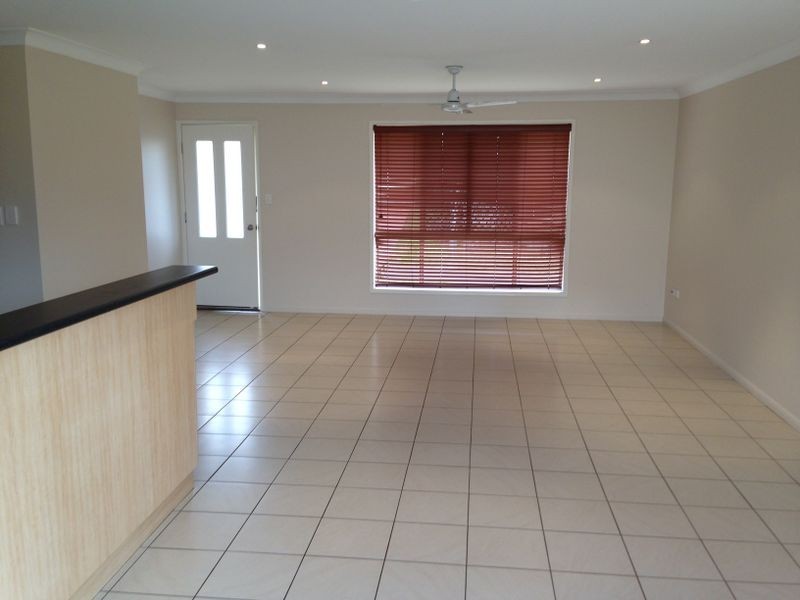 14 Willowburn Drive, Rockville QLD 4350