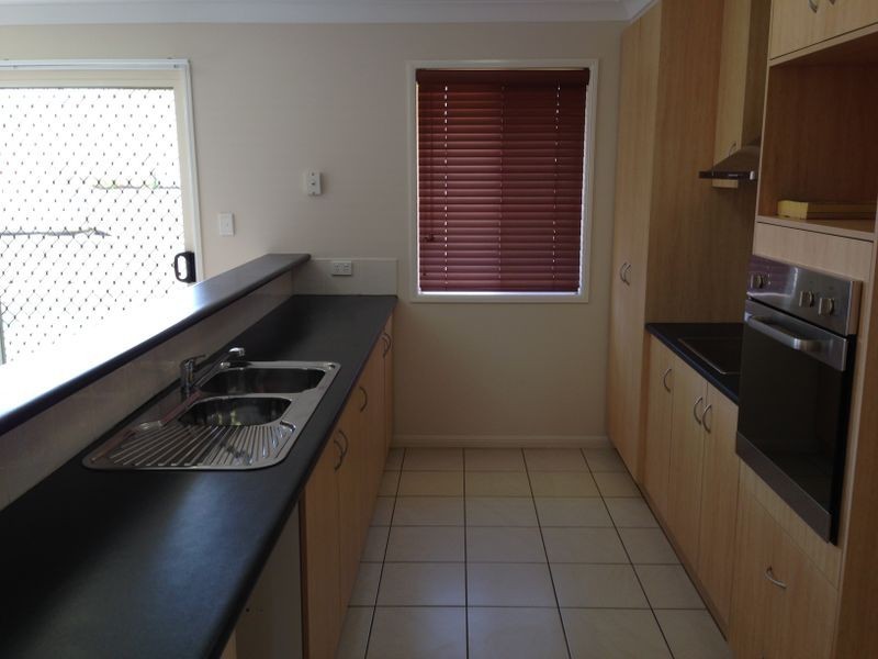 14 Willowburn Drive, Rockville QLD 4350