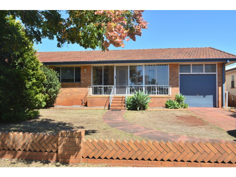 291a West Street, Harristown QLD 4350