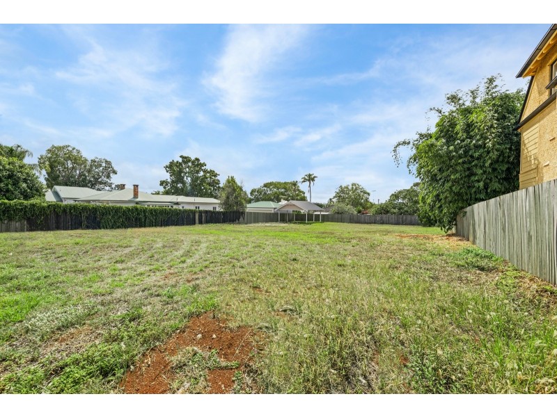 72 West Street, Toowoomba City QLD 4350