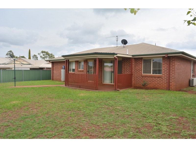 22 Glen Avon Court, Glenvale QLD 4350
