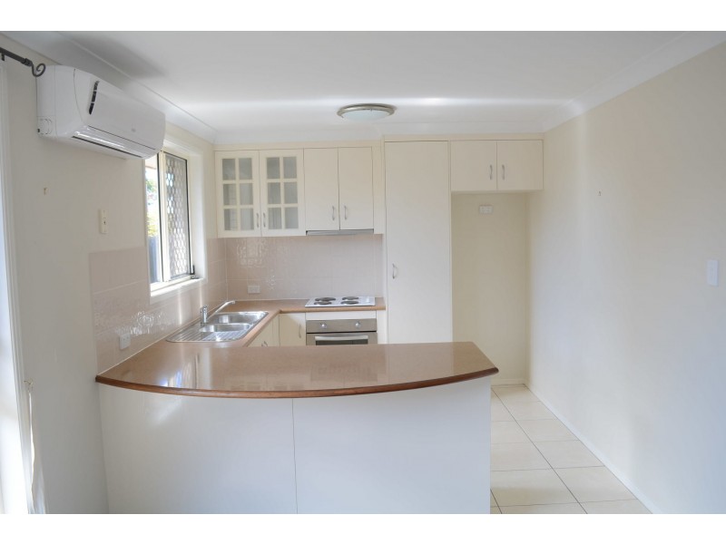 2/42 Gordon Avenue, Newtown QLD 4350