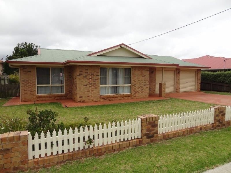 488 West Street, Kearneys Spring QLD 4350