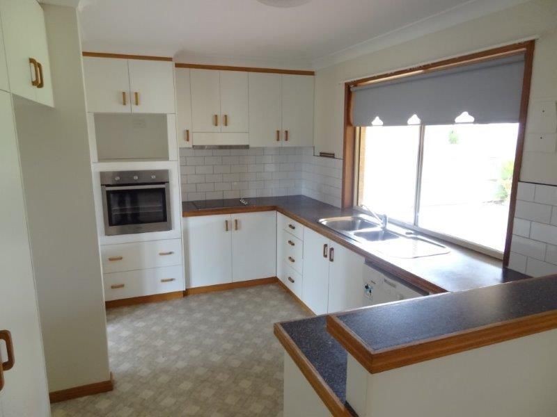 488 West Street, Kearneys Spring QLD 4350
