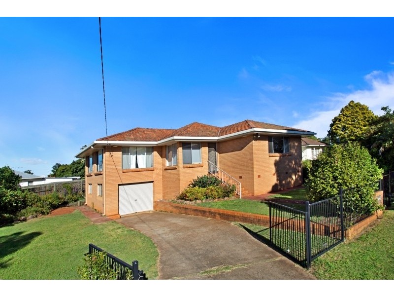 8 Leichardt Street, Centenary Heights QLD 4350