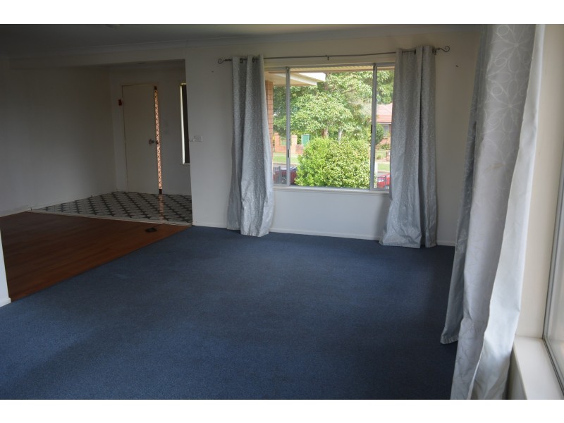 8 Leichardt Street, Centenary Heights QLD 4350