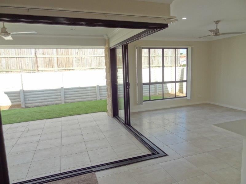 2/42 Woleebee Drive, Glenvale QLD 4350