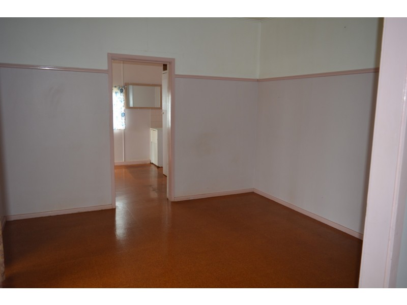 63 Llewellyn Street, Centenary Heights QLD 4350