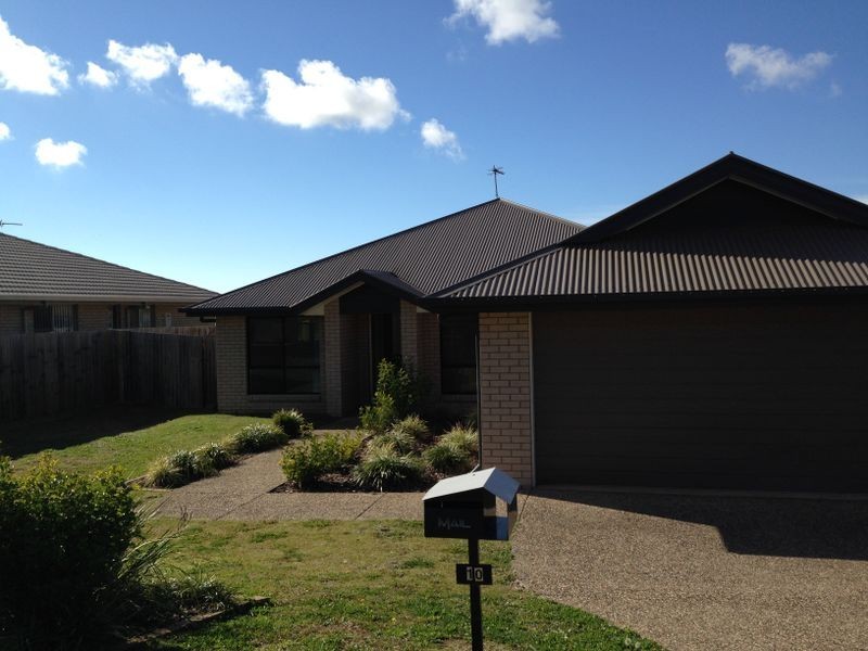 10 High Court Drive, Blue Mountain Heights QLD 4350