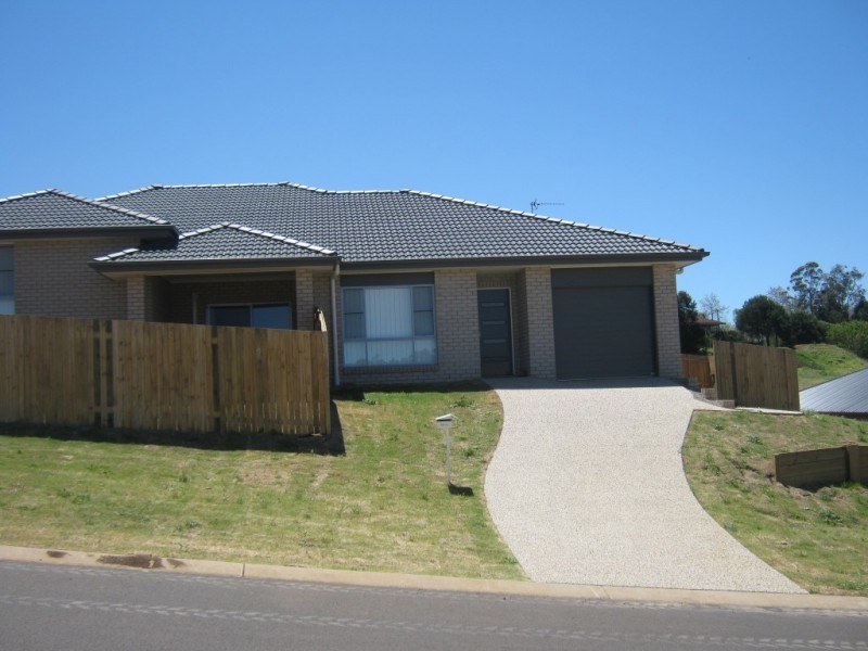 1/11 Alpine Court, Cranley QLD 4350
