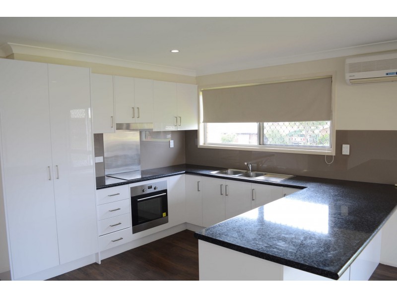 2/1 Hoffman Street, Kearneys Spring QLD 4350