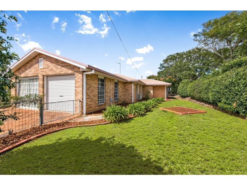 6 Luxford Street, Kearneys Spring QLD 4350