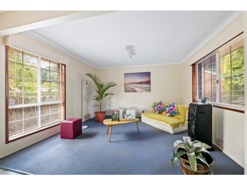 6 Luxford Street, Kearneys Spring QLD 4350