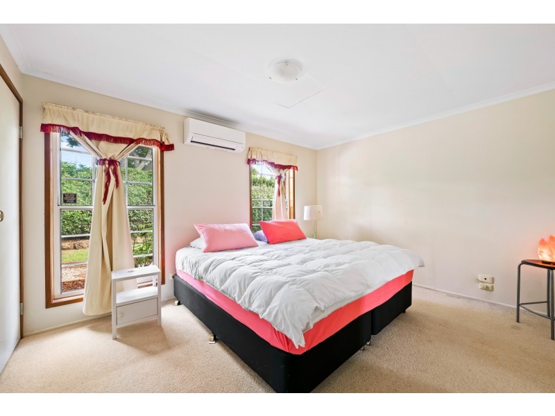 6 Luxford Street, Kearneys Spring QLD 4350