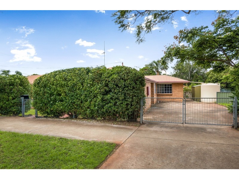 6 Luxford Street, Kearneys Spring QLD 4350