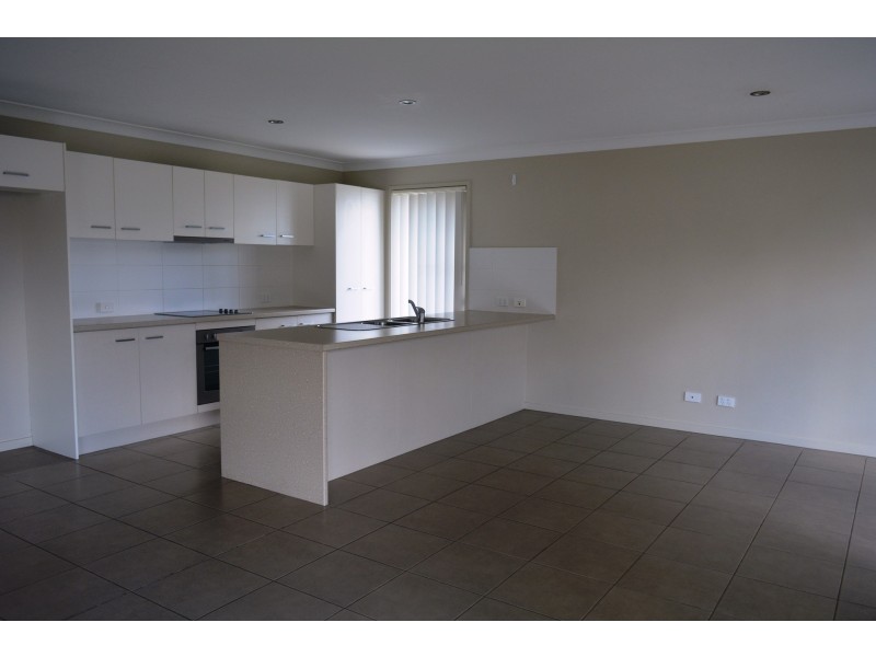 55 Kurrawa Crescent, Glenvale QLD 4350