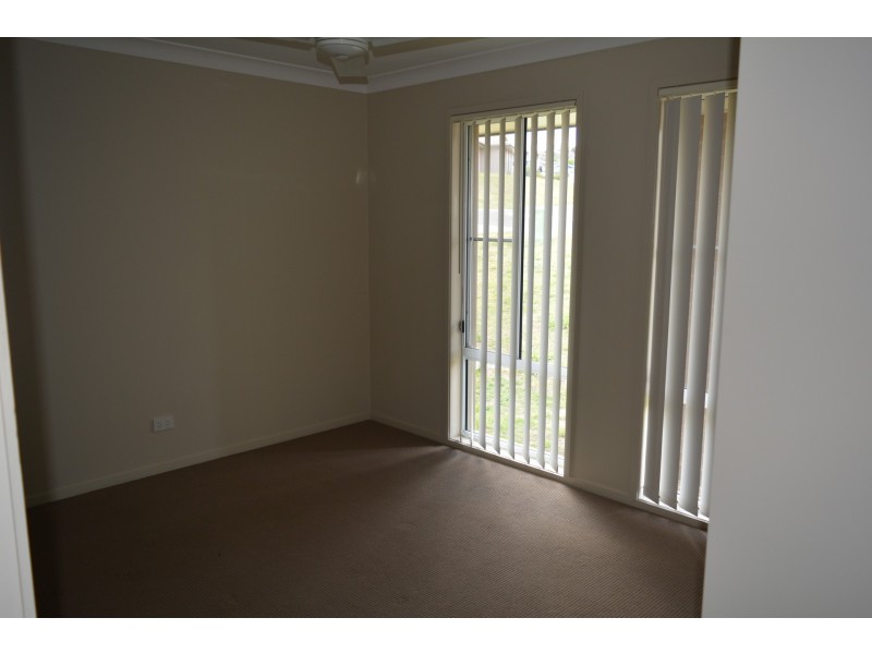 55 Kurrawa Crescent, Glenvale QLD 4350