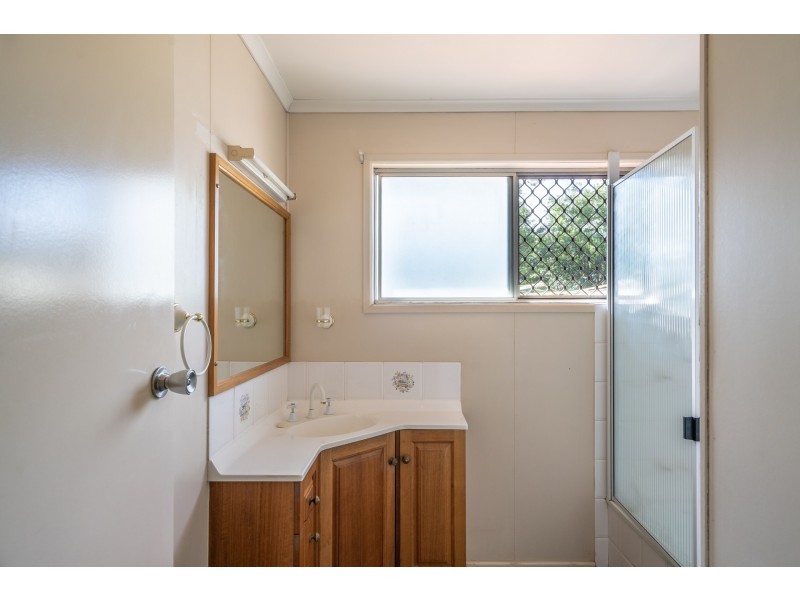 38 Wellcamp Street, Newtown QLD 4350