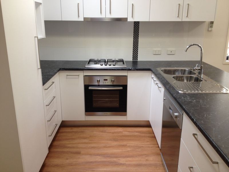 2/22 Croydon Street, Harristown QLD 4350