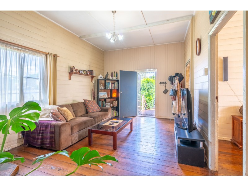 28 Clairmont Street, Newtown QLD 4350