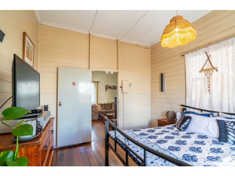 28 Clairmont Street, Newtown QLD 4350