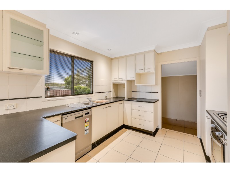 20 Cossart Street, Centenary Heights QLD 4350