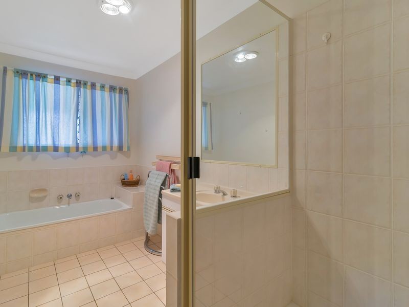 70 Cotswold Hills Drive, Cotswold Hills QLD 4350