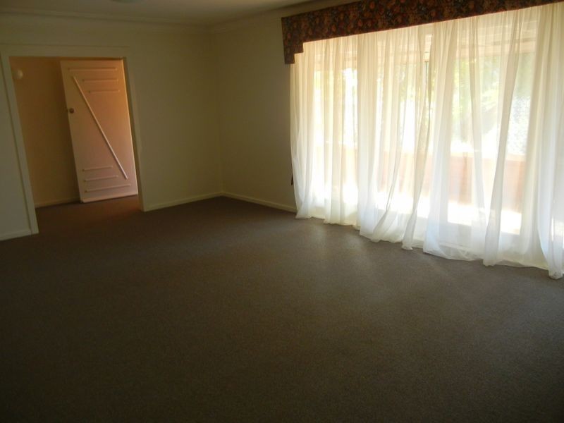 237 West Street, Harristown QLD 4350