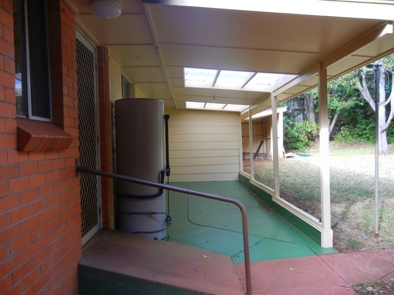 237 West Street, Harristown QLD 4350