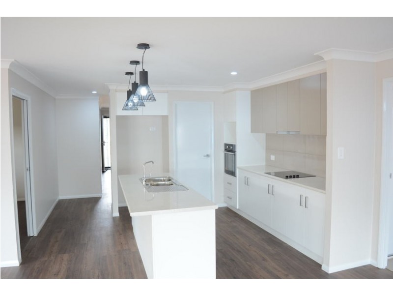 34 Entabeni Drive, Kearneys Spring QLD 4350