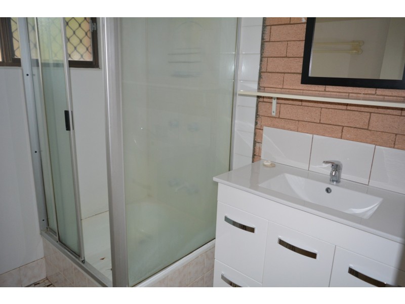 2/266 West Street, South Toowoomba QLD 4350