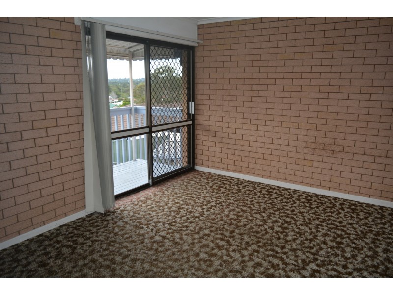 2/266 West Street, South Toowoomba QLD 4350