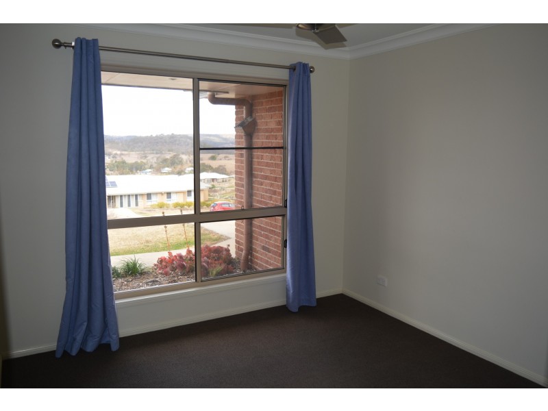 7 Wodalla Court, Hodgson Vale QLD 4352