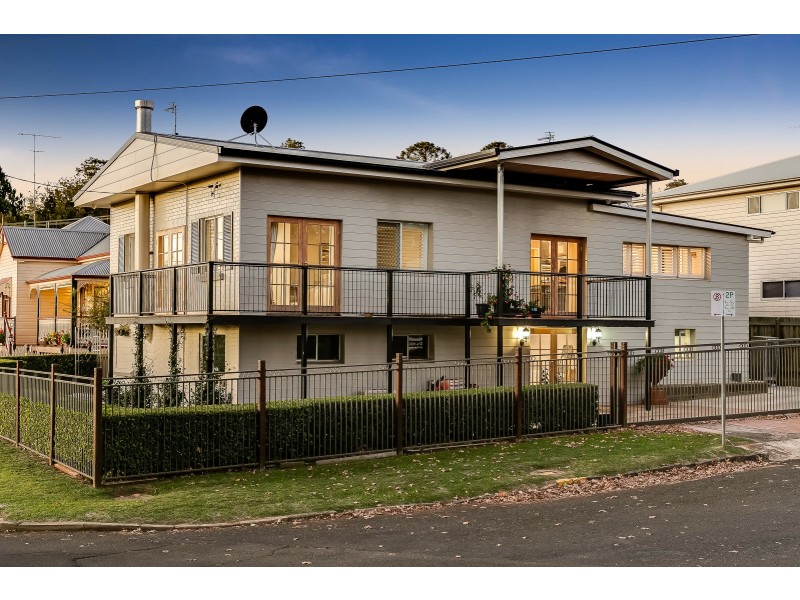 6 Burstow Street, East Toowoomba QLD 4350