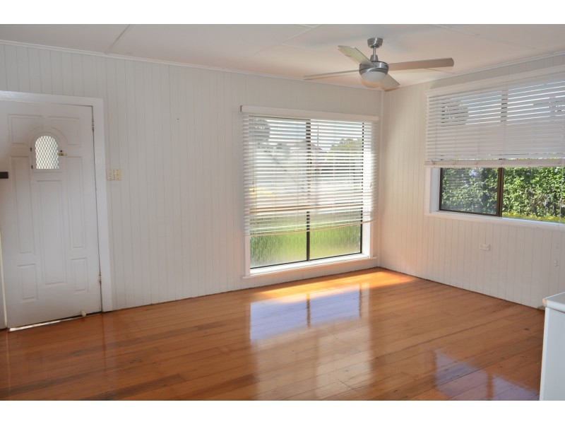 4 Wombyra Street, Newtown QLD 4350
