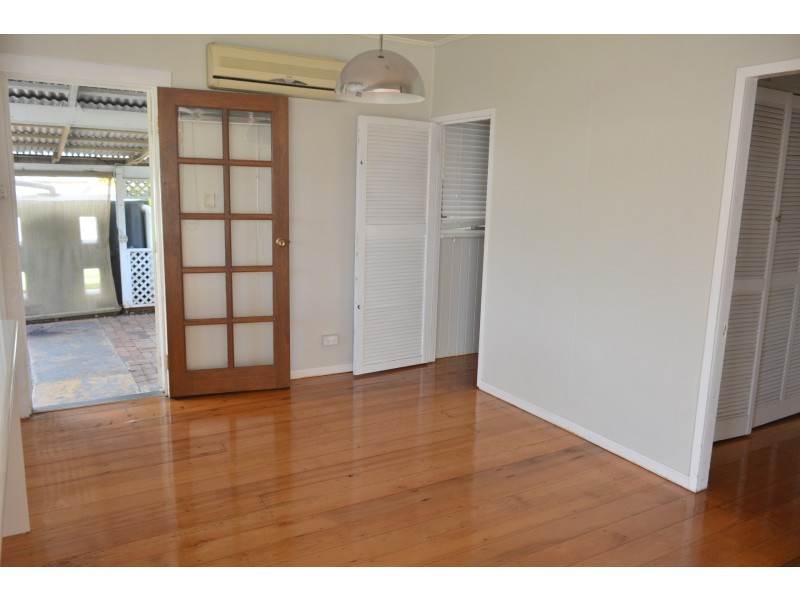 4 Wombyra Street, Newtown QLD 4350