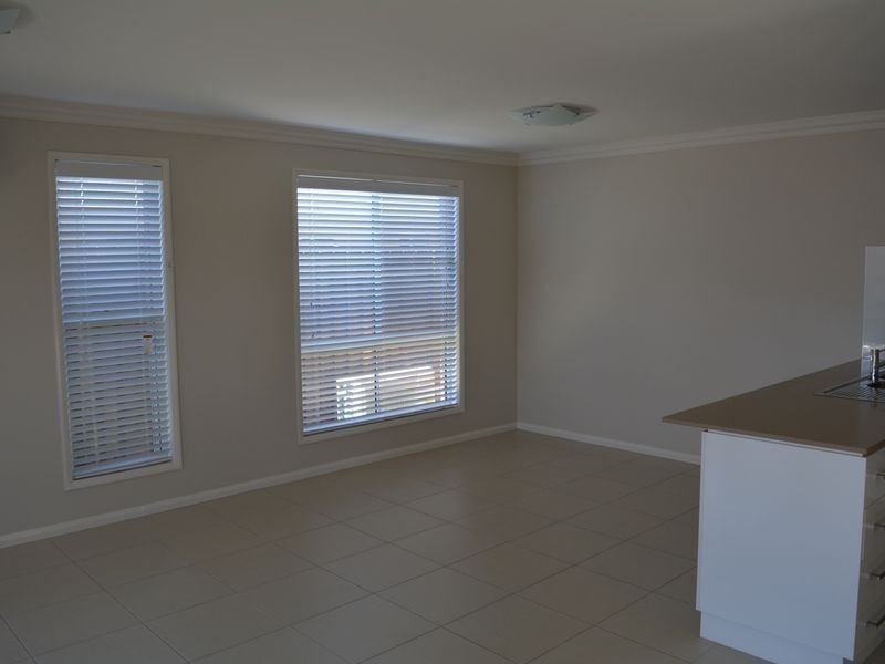 4/35 Sweeney Street, Kearneys Spring QLD 4350