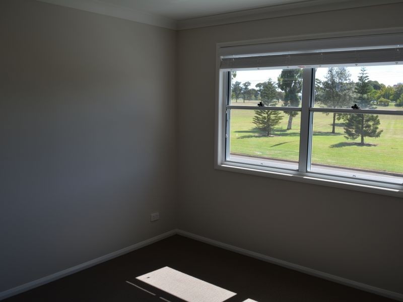 4/35 Sweeney Street, Kearneys Spring QLD 4350