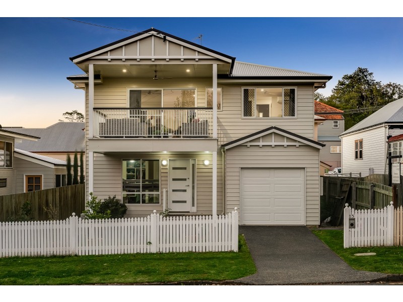 15 Stirling Street, East Toowoomba QLD 4350