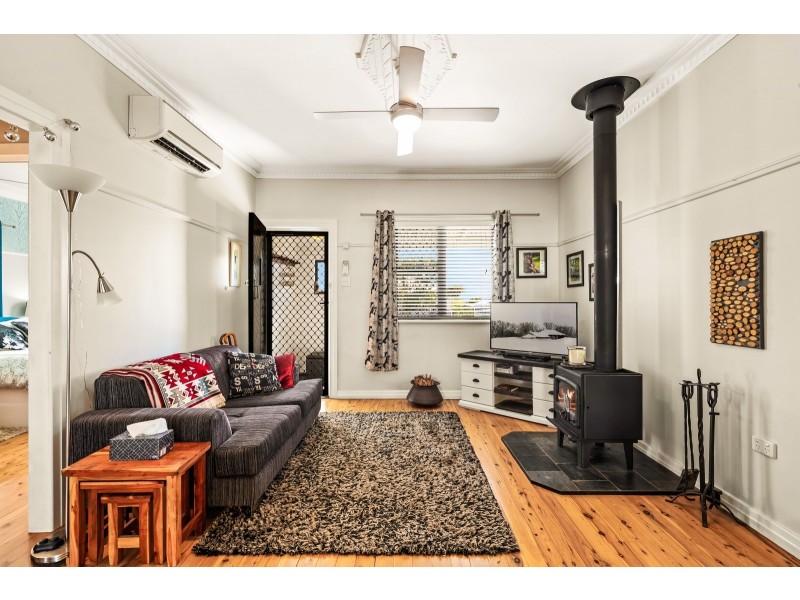 6 Farquharson Street, Harristown QLD 4350