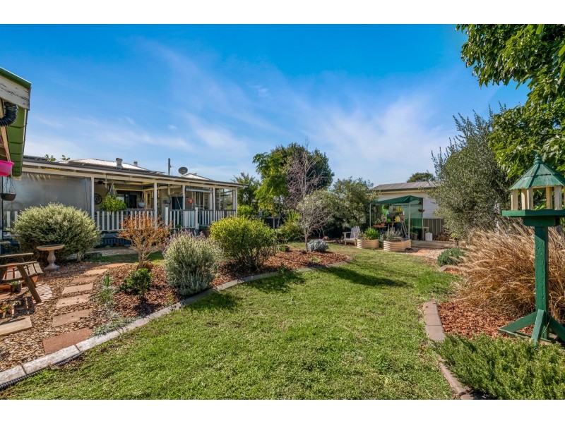 6 Farquharson Street, Harristown QLD 4350