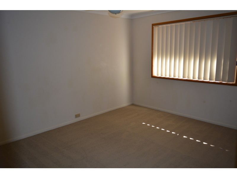 9 Araluen Court, Kearneys Spring QLD 4350