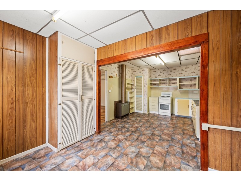 7 Norah Street, Centenary Heights QLD 4350