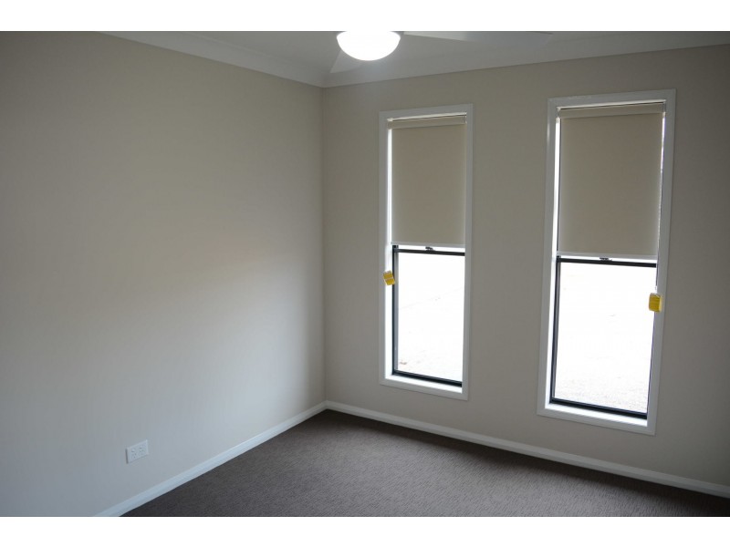 34 Entabeni Drive, Kearneys Spring QLD 4350