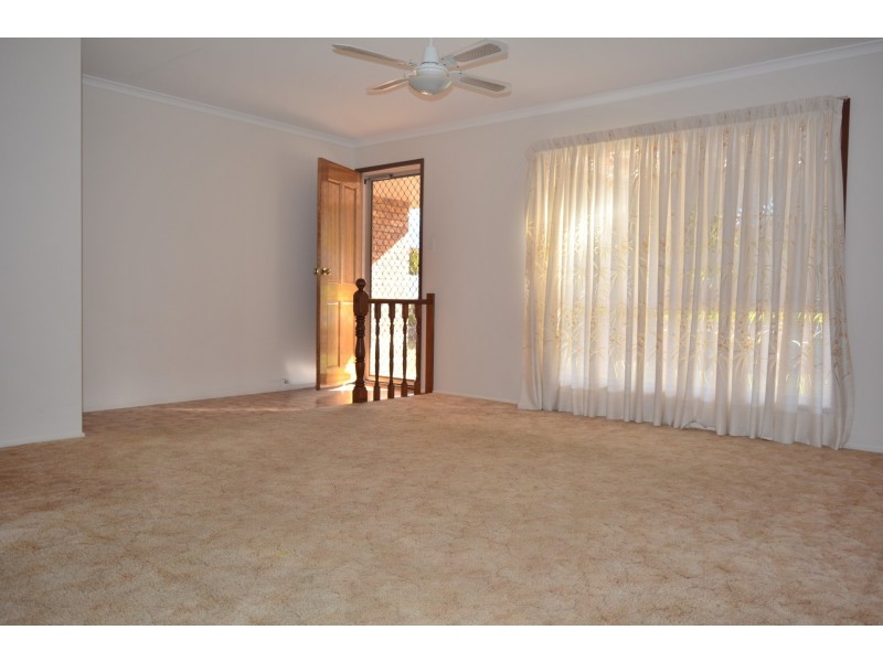 16 Fern Drive, Kearneys Spring QLD 4350