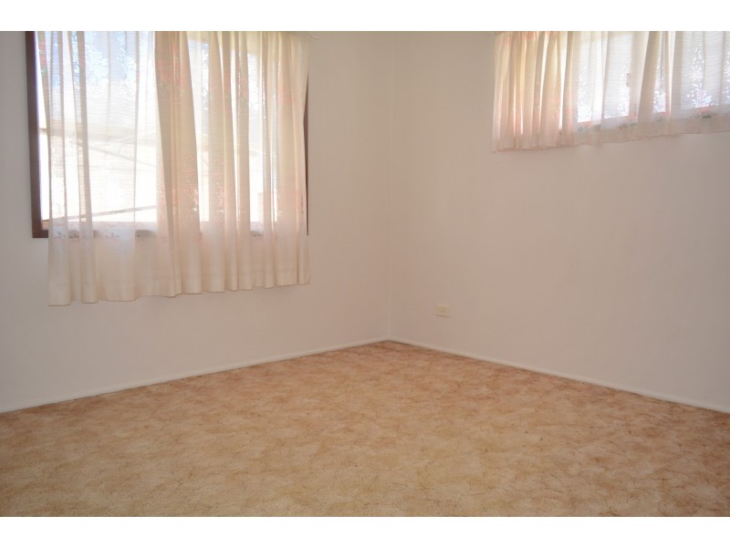 16 Fern Drive, Kearneys Spring QLD 4350