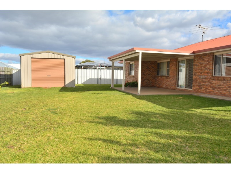 16 Fern Drive, Kearneys Spring QLD 4350