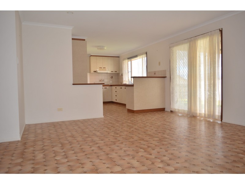 16 Fern Drive, Kearneys Spring QLD 4350