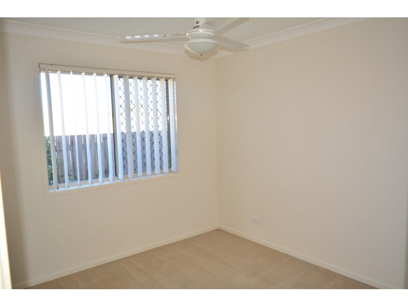 17 Sweeney Street, Kearneys Spring QLD 4350